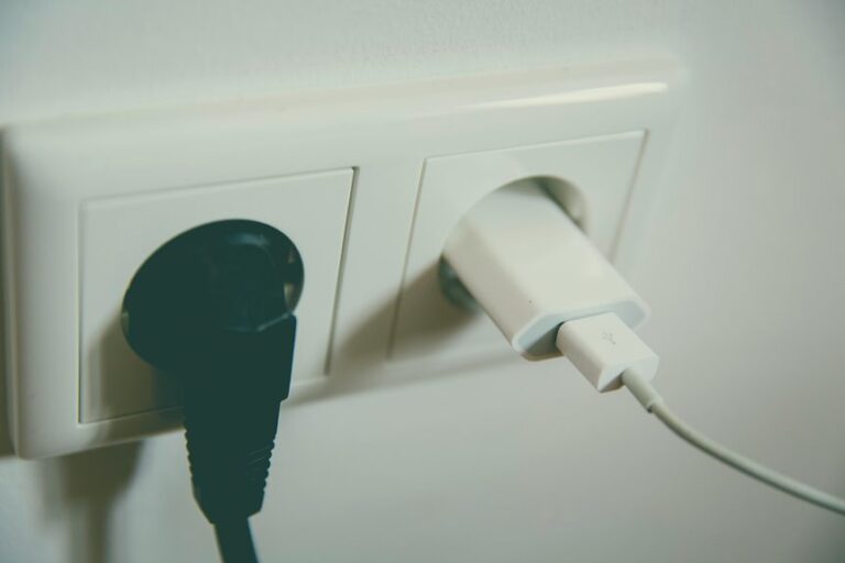 fast charging voltage current control