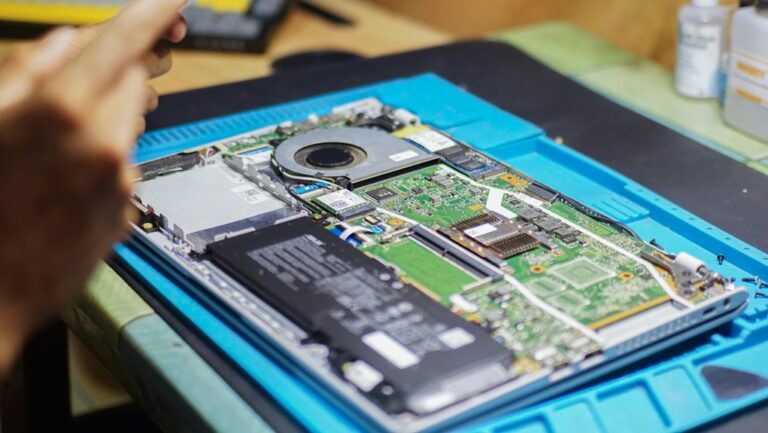 laptop battery life saving