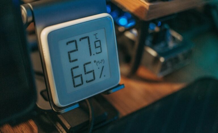 phone temperature control methods